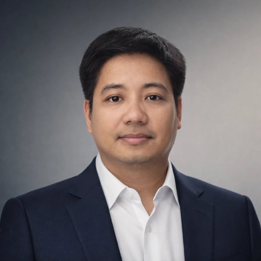 Portrait of Ian Dela Cruz